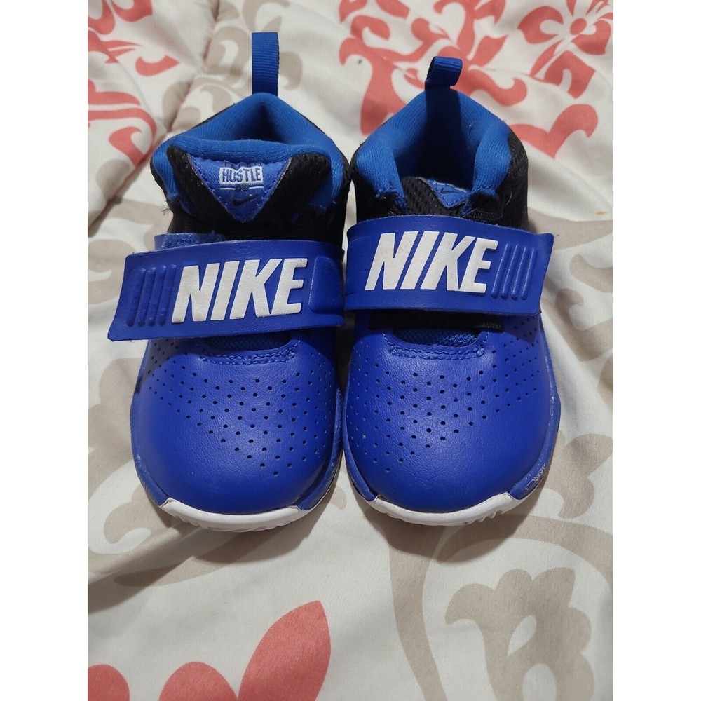 Nike Team Hustle Toddler Shoes Size 8C  Royal Blue 881943-405